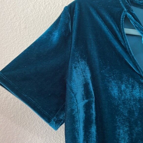 Top - Picture 5 of 7